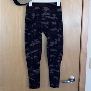 Til You Collapse workout leggings
